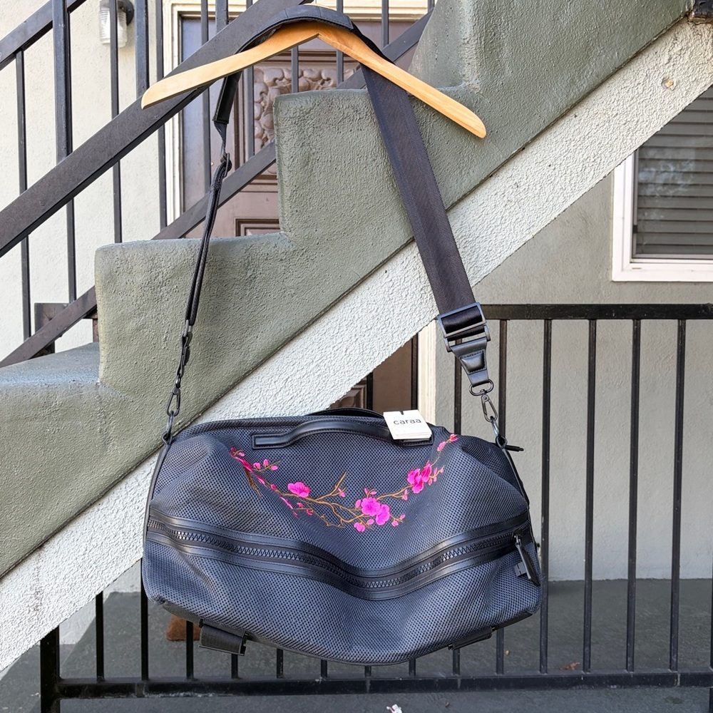 NWT Caraa Black Travel Bag with Japanese Cherry Blossoms Duffle Yoga Bag - Picture 6 of 11